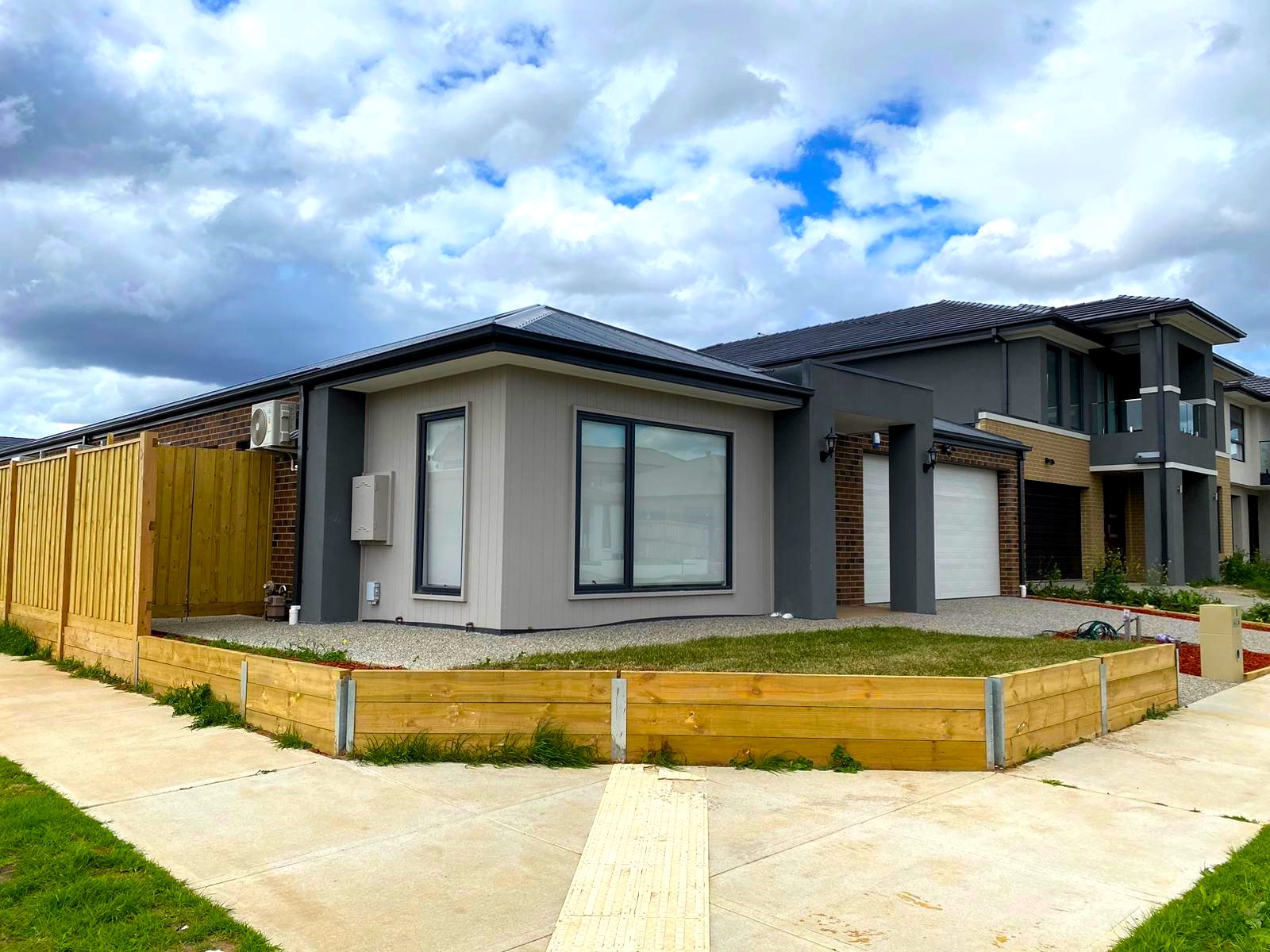 Brand New 3-Bedroom Stunner in Truganina – Walk to Shops, Live in Style! — Home image 4