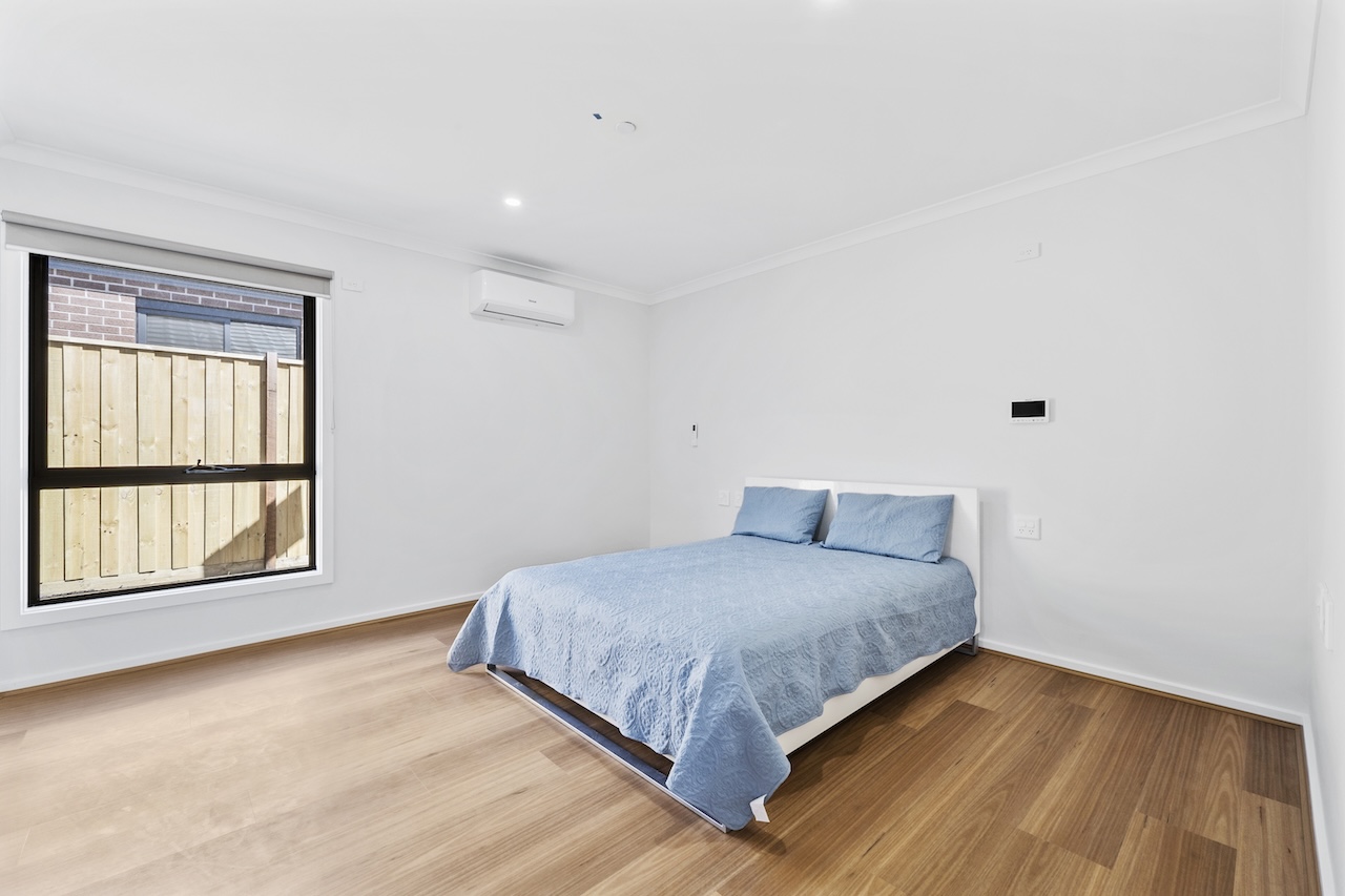 Bright & Functional 2+OOA HPS SDA Home in Clyde — Home image 6