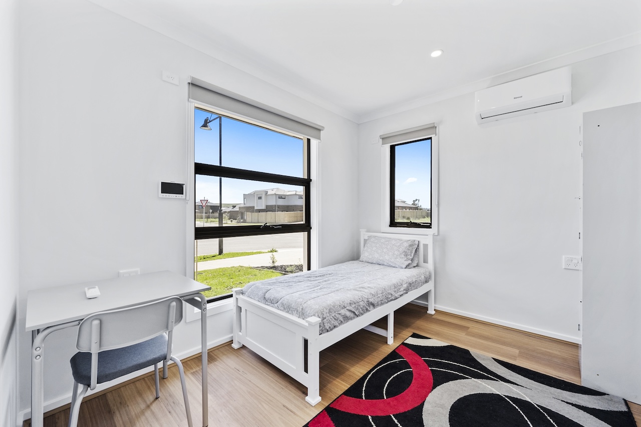 Bright & Functional 2+OOA HPS SDA Home in Clyde — Home image 9