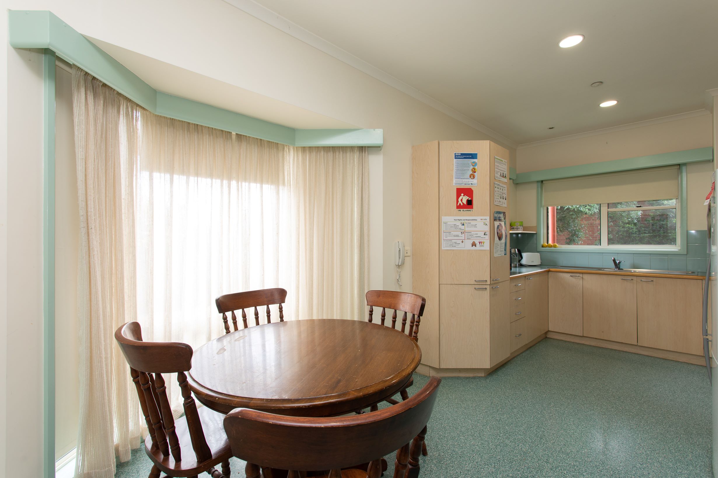 Serene living in the heart of Sale — Home image 2