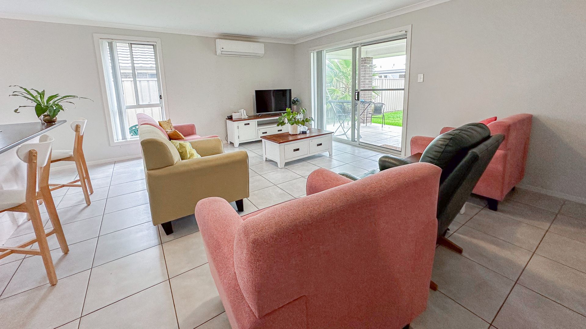 Thornton | SIL Home — Home image 4