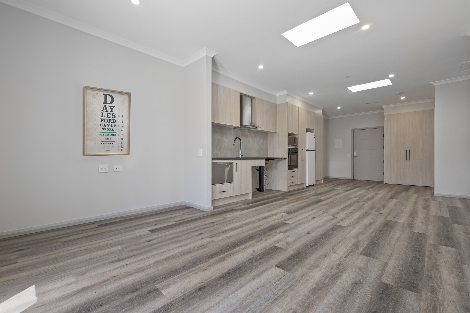 Avail. Now Daylesford Units for those wanting space by themselves MTA Possible — Home image 2