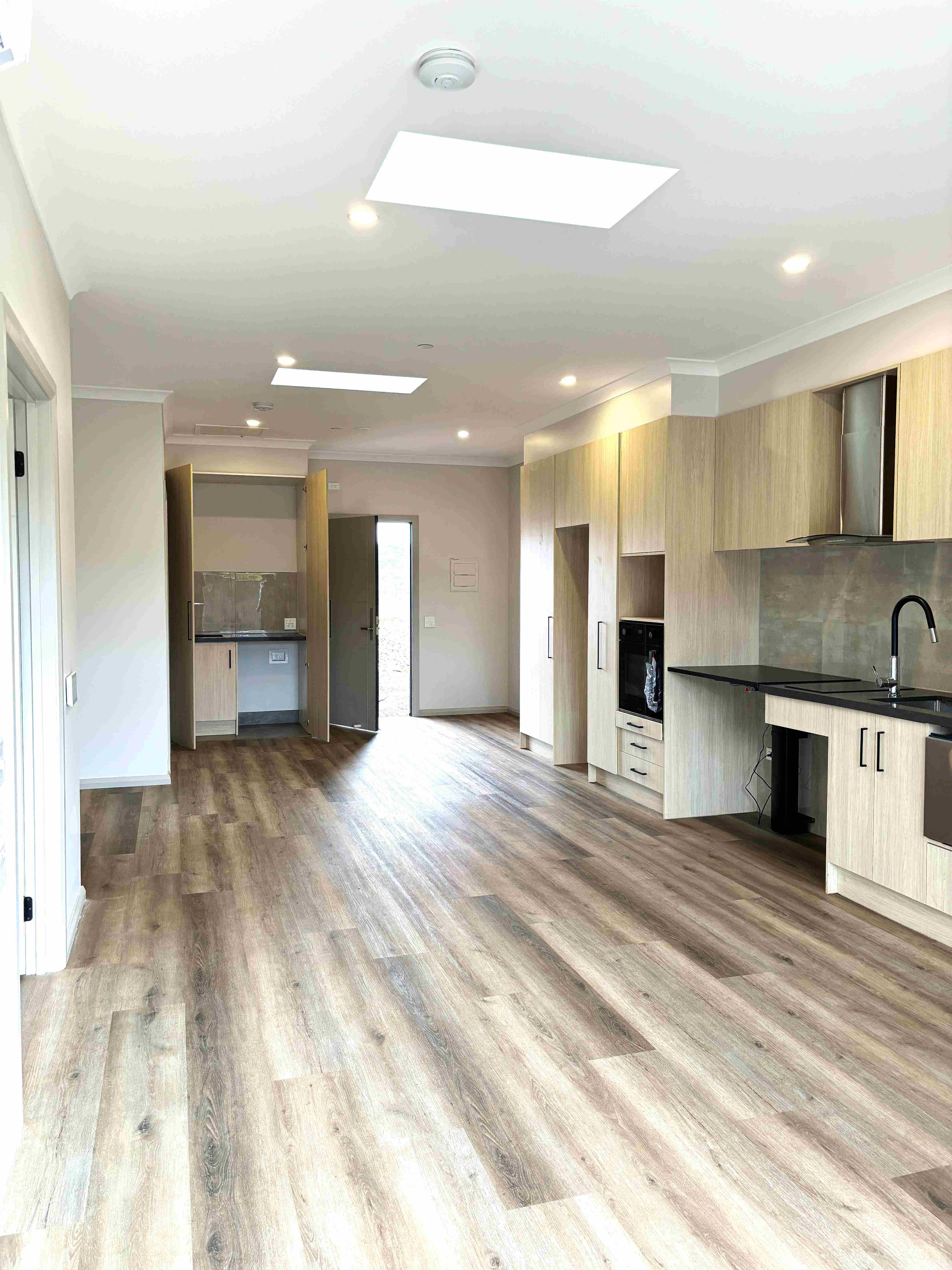 Avail. Now Daylesford Units for those wanting space by themselves MTA Possible — Home image 6