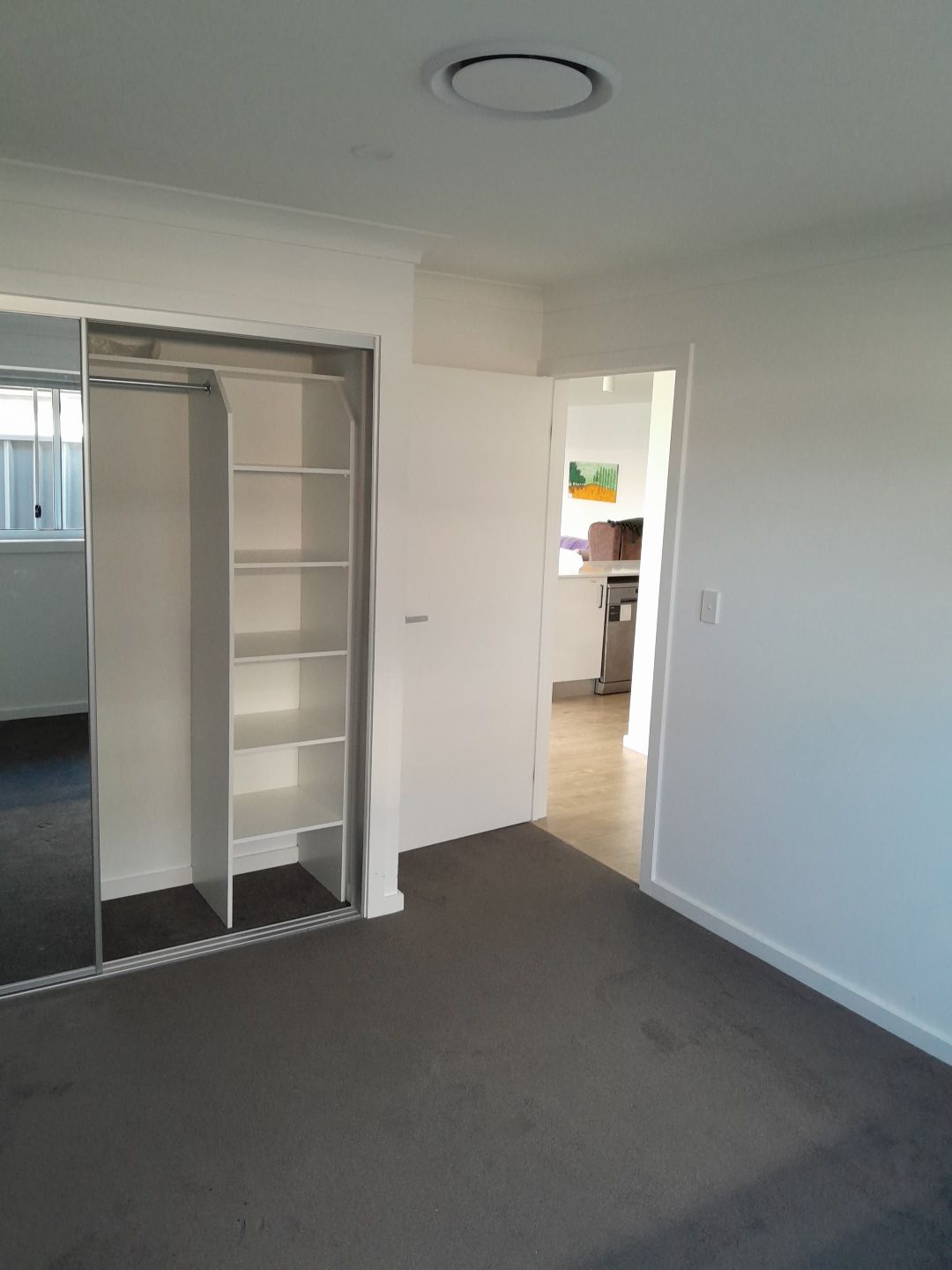 SIL - Wongawilli - Female only & Dog Lover needed!!! — Home image 4