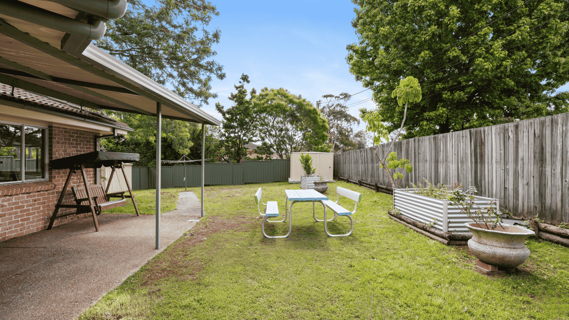 Freshly renovated 5-bedroom all male home — Home image 11