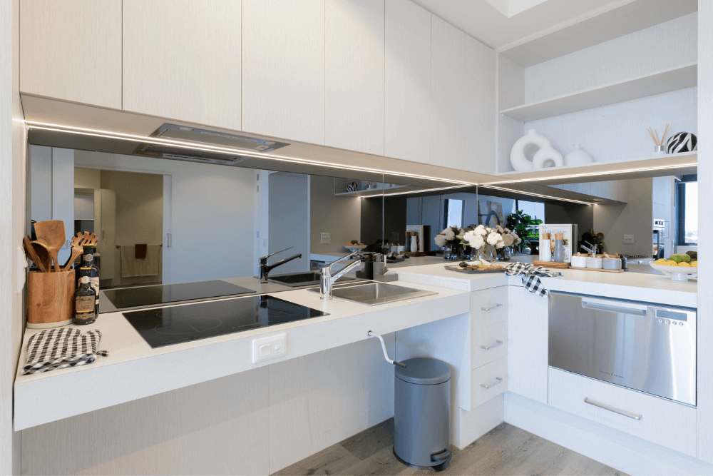 6 MONTHS RENT FREE* - Limited Time - LIVERPOOL - 2 BED Apartment — Home image 2