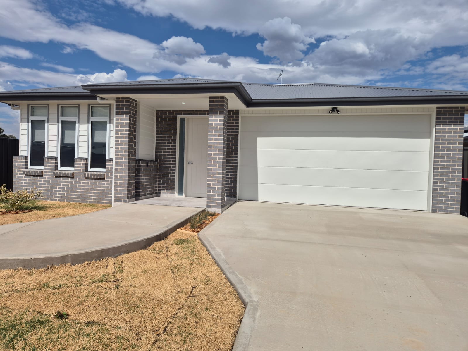 New HPS SDA: 3 Bedroom with 3 Ensuites — Home image 7