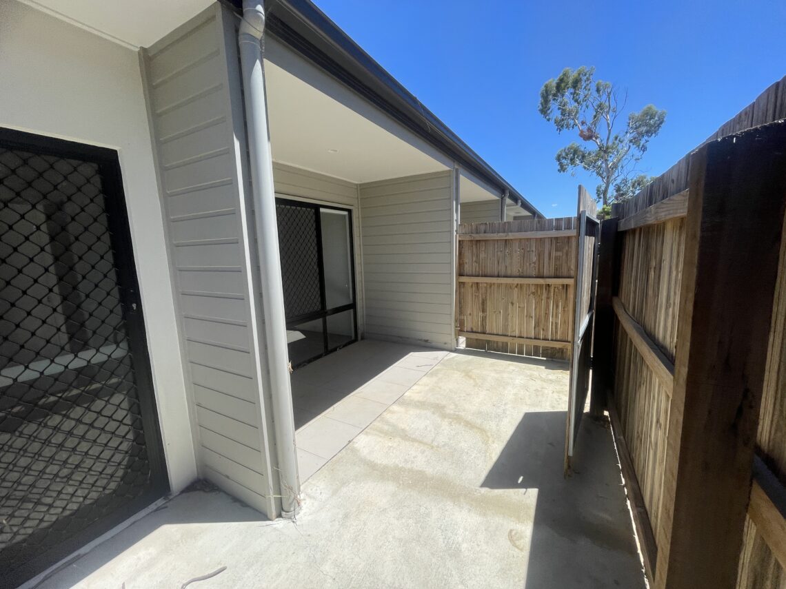 1-bedroom + OOA Robust Villa in Drayton, Toowoomba — Home image 9