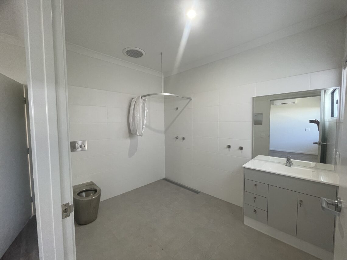 1-bedroom + OOA Robust Villa in Drayton, Toowoomba — Home image 23