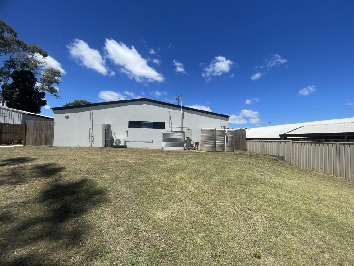 1-bedroom + OOA Robust Villa in Drayton, Toowoomba — Home image 31