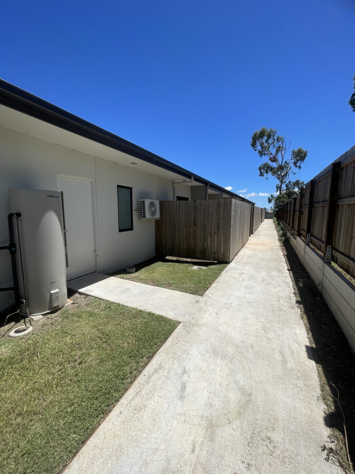 1-bedroom + OOA Robust Villa in Drayton, Toowoomba — Home image 32