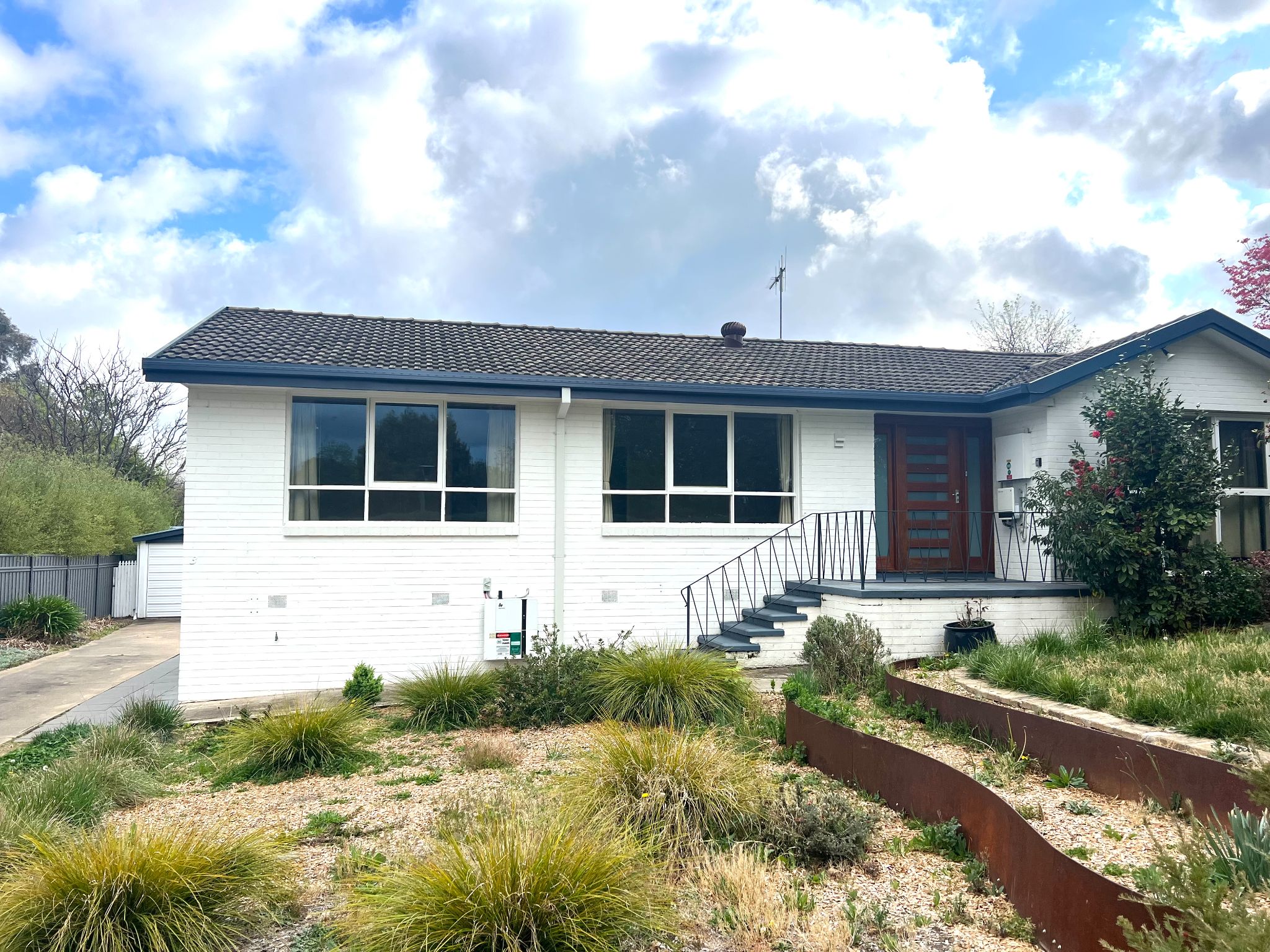 Danny Met Sally SIL Home Hughes, Canberra — Home image 7