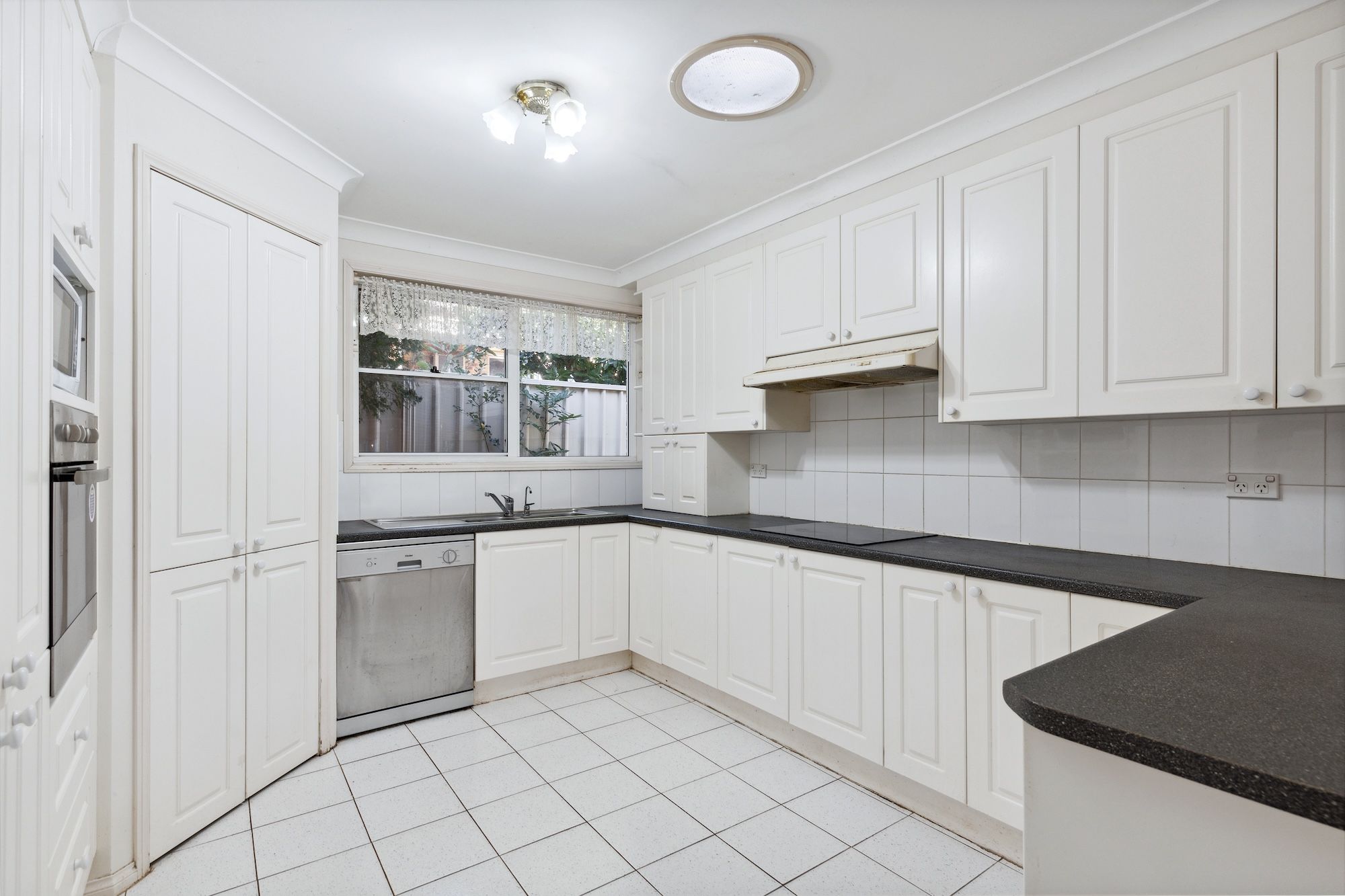 Large SIL house in Port Macquarie — Home image 8