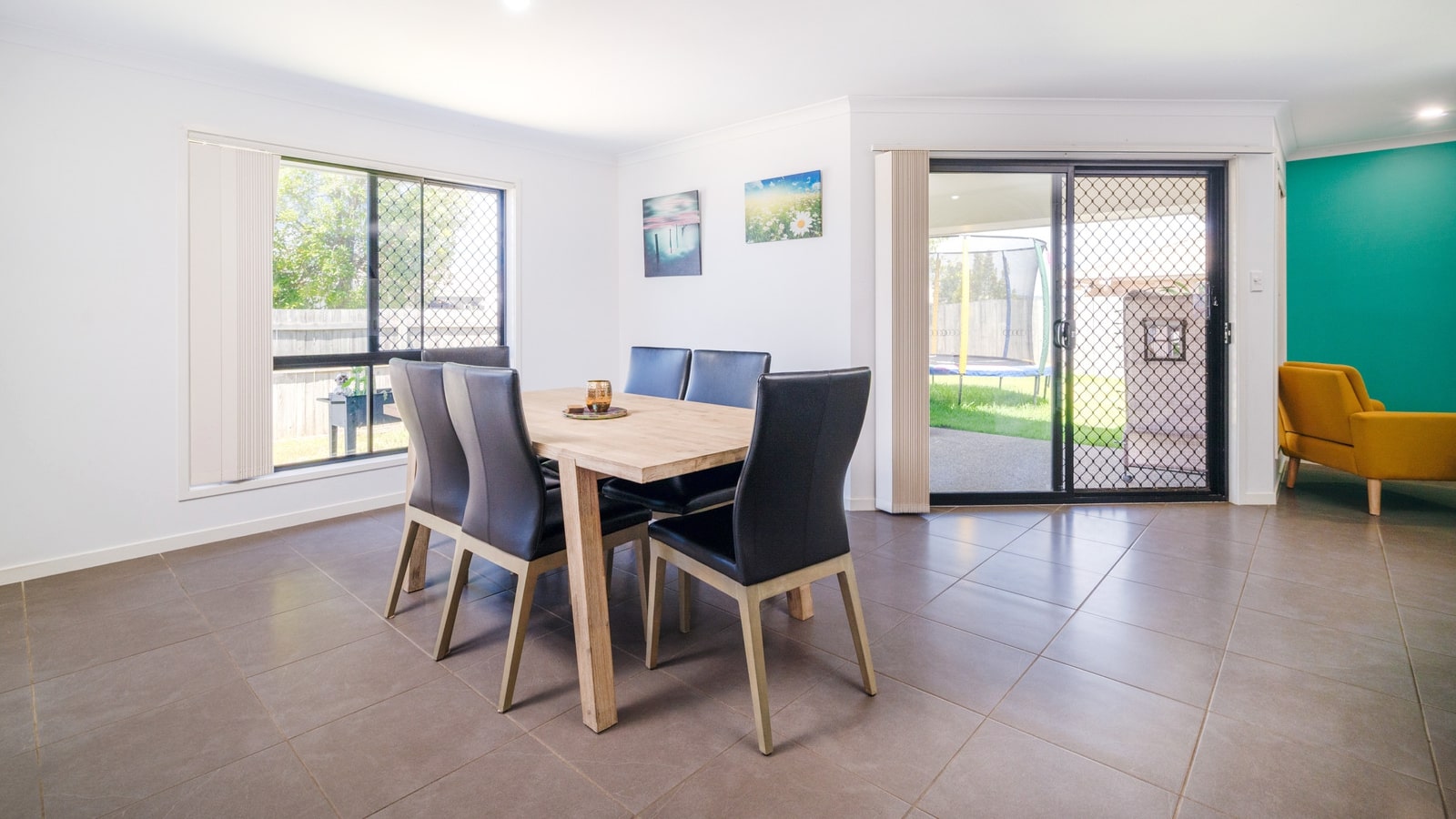 All female 1:3 in Morayfield — Home image 6