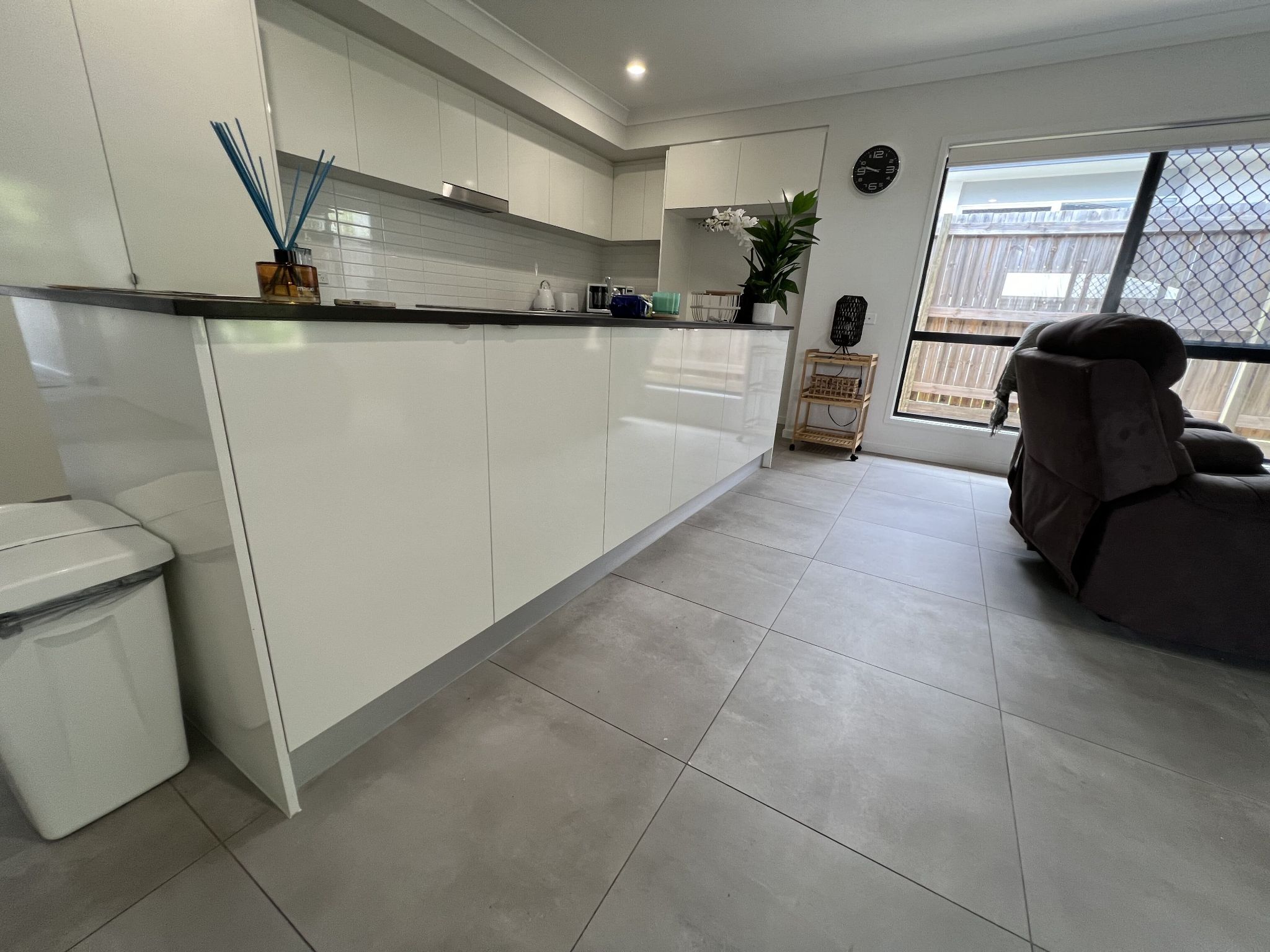 SIL Home in Pimpama with 3 Private Ensuites — Home image 5
