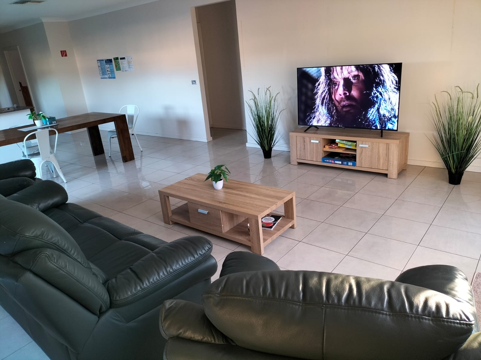 SIL/RESPITE/MTA/Tranquil and Spacious Residence set within Heartlands Estate — Home image 6