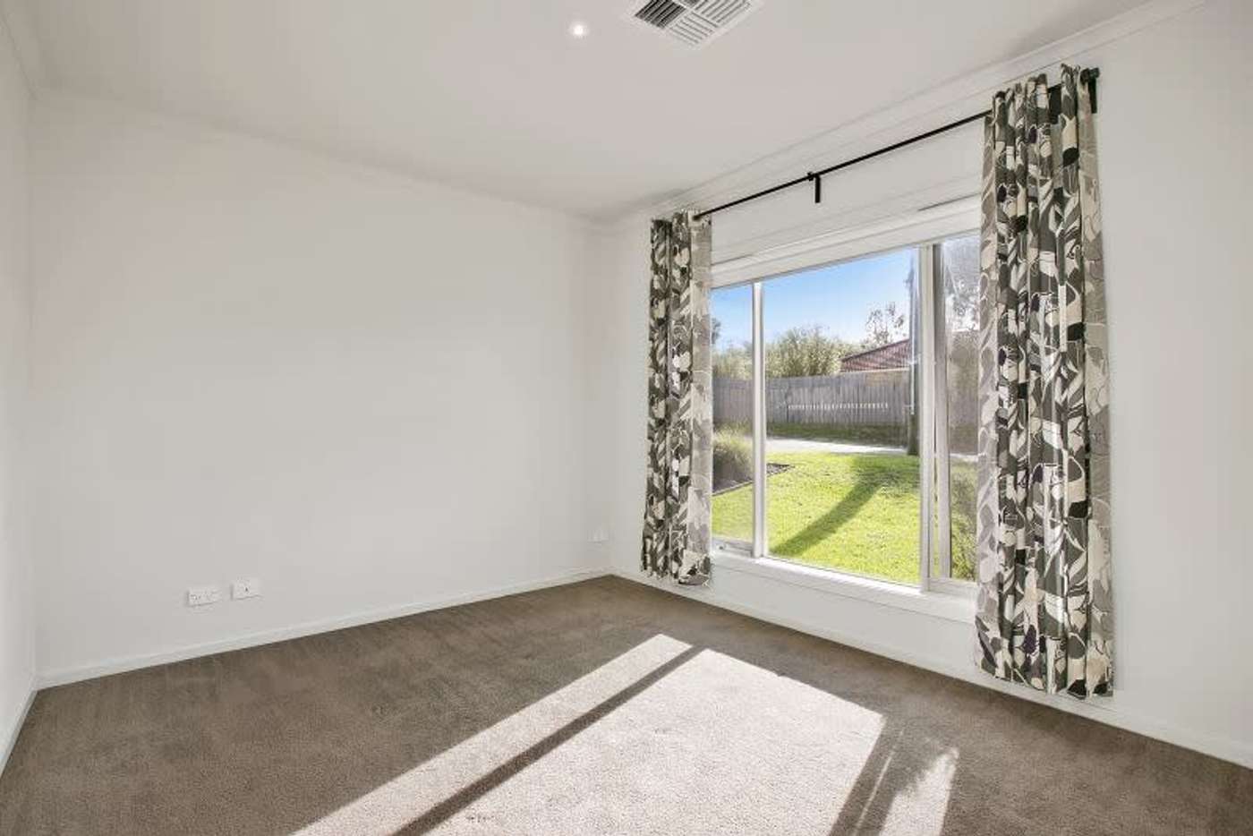 Harrap Haven - A Modern Unit for SIL - LTA - MTA - STA — Home image 3