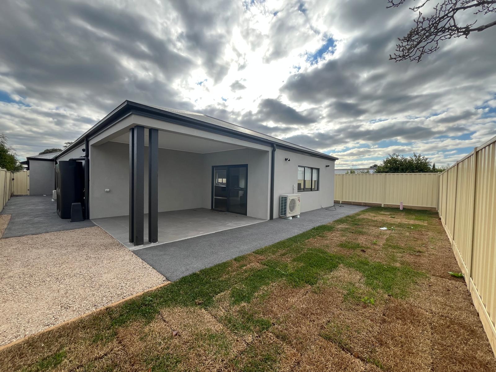 Sunshine HPS IL FA Category SDA - 3 Ensuites + OOA — Home image 2