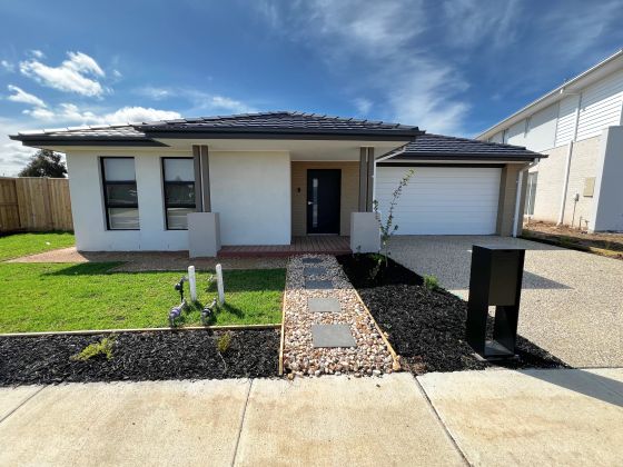 Armstrong Creek - Robust 2 bedroom +OOA available now — Home image 3