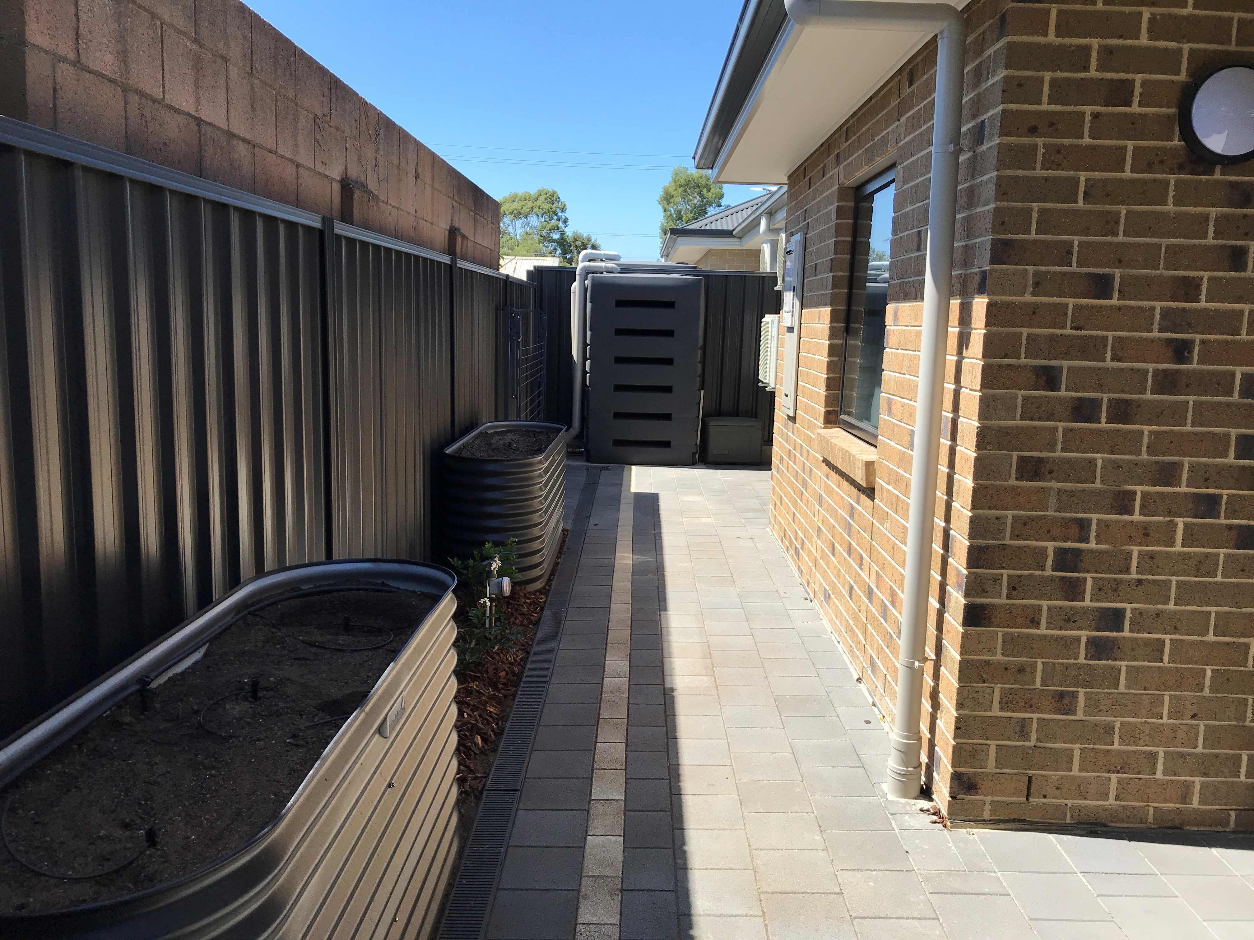 Single-Occupancy Whole 2 Bedroom Villa in Salisbury — Home image 18