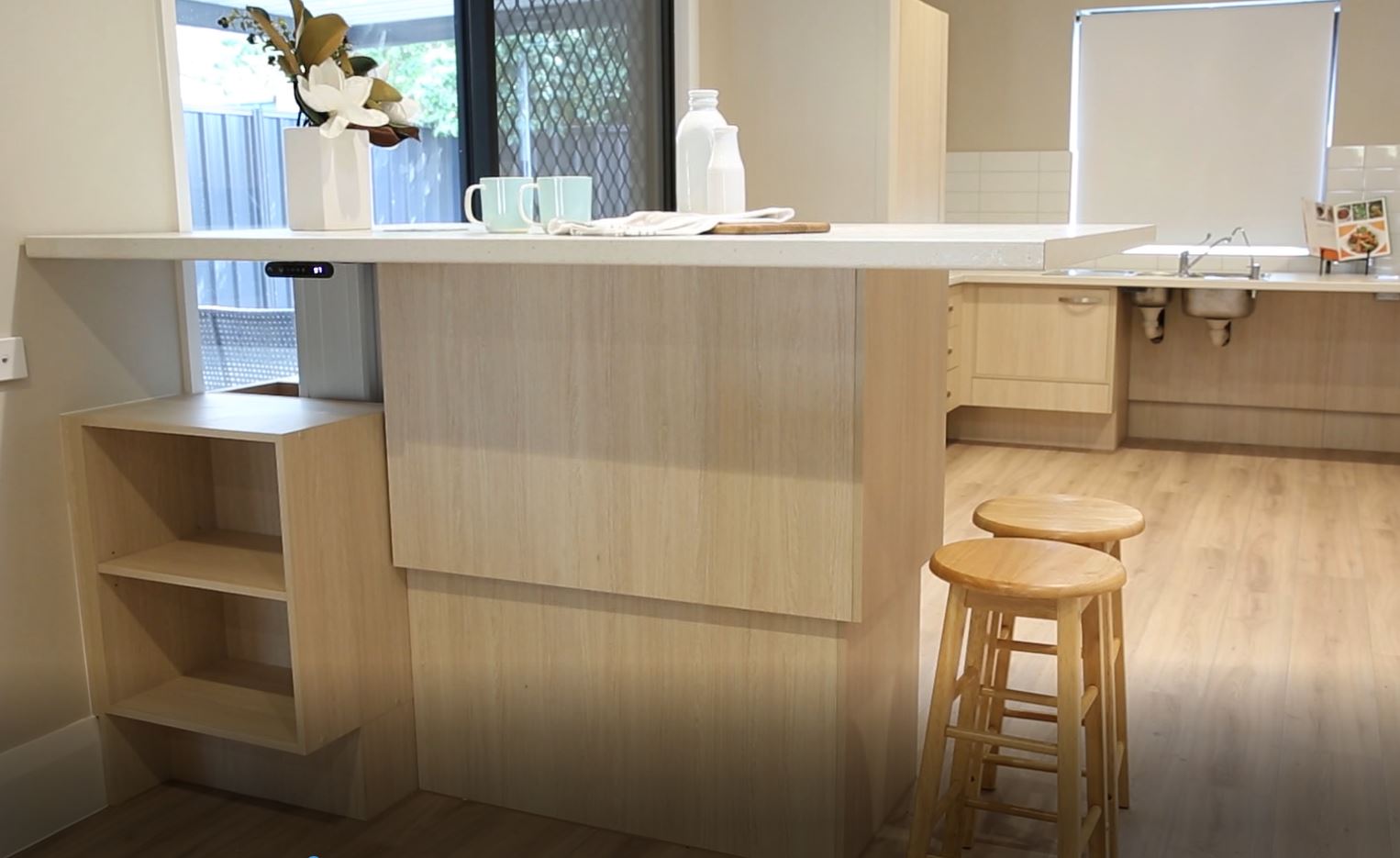 Single-Occupancy Whole 2 Bedroom Villa in Salisbury — Home image 3