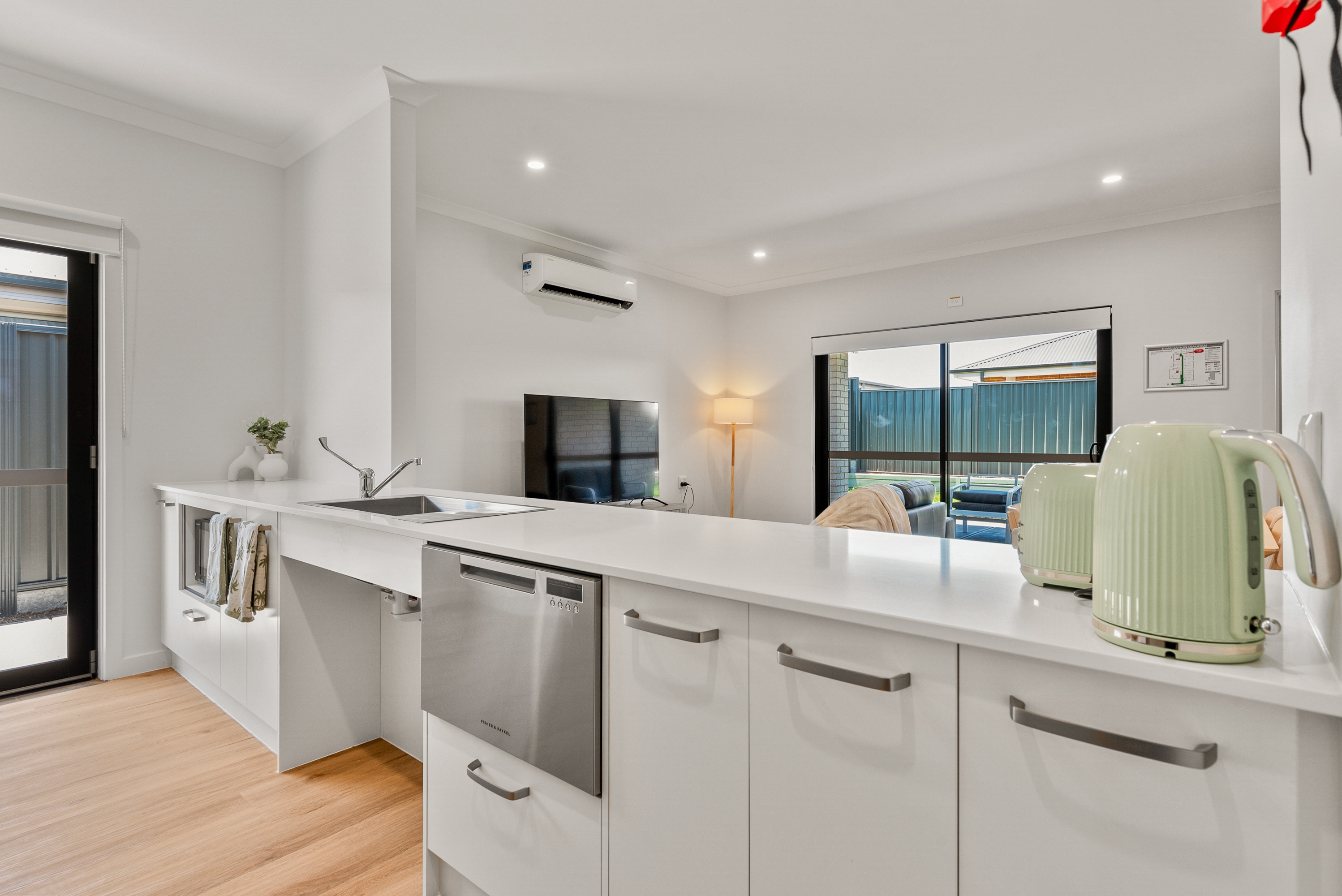 Murray Bridge — Home image 8