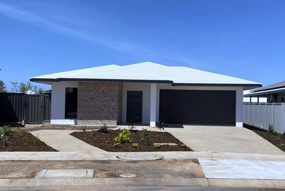 4 BR High Physical Support Home with 2 Living Areas & OOA Room – Zuccoli — Home image 12