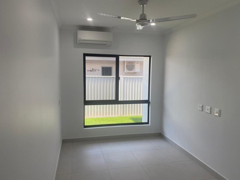 4 BR High Physical Support Home with 2 Living Areas & OOA Room – Zuccoli — Home image 21