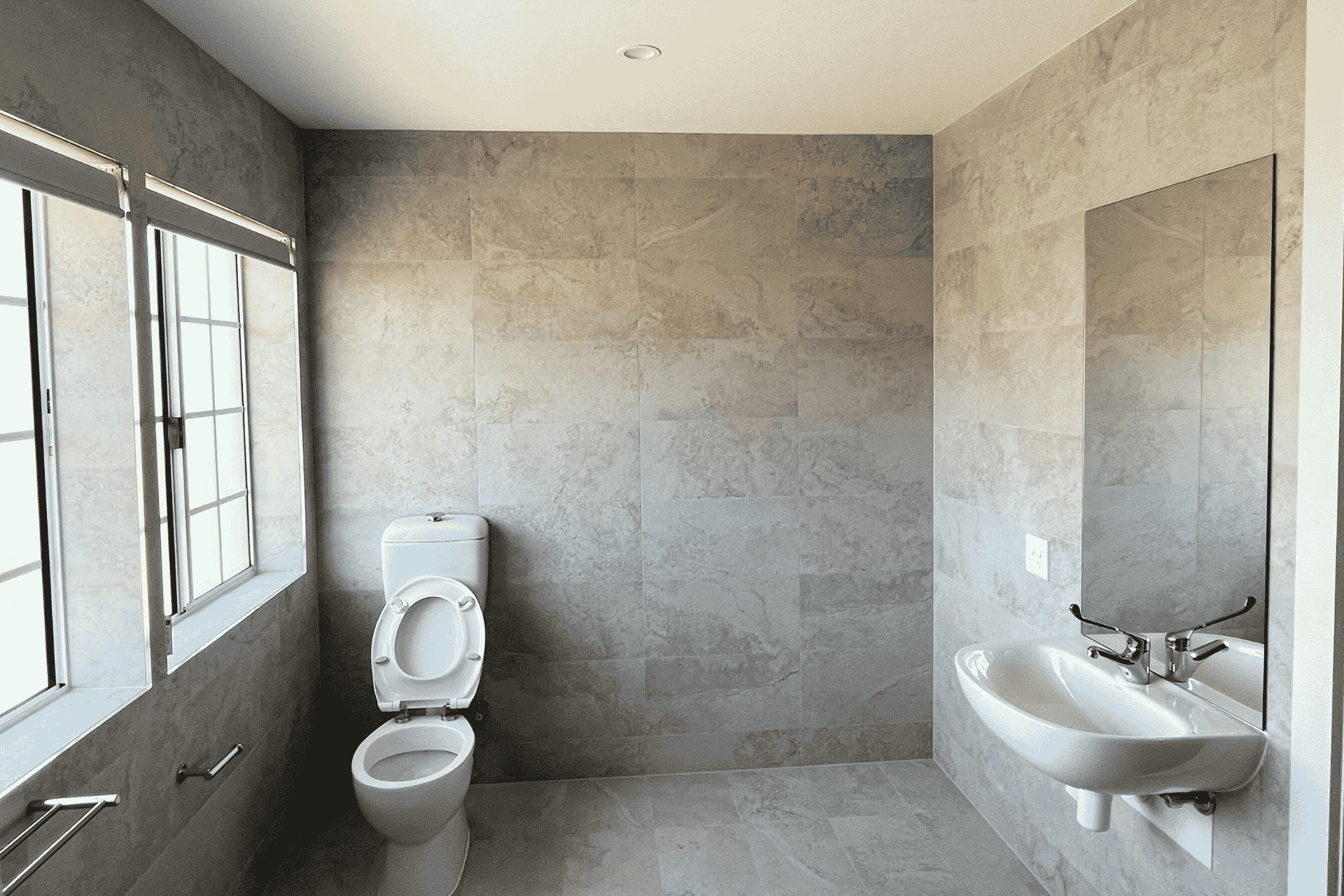 2 Bedroom Apartment, Stafford — Home image 5