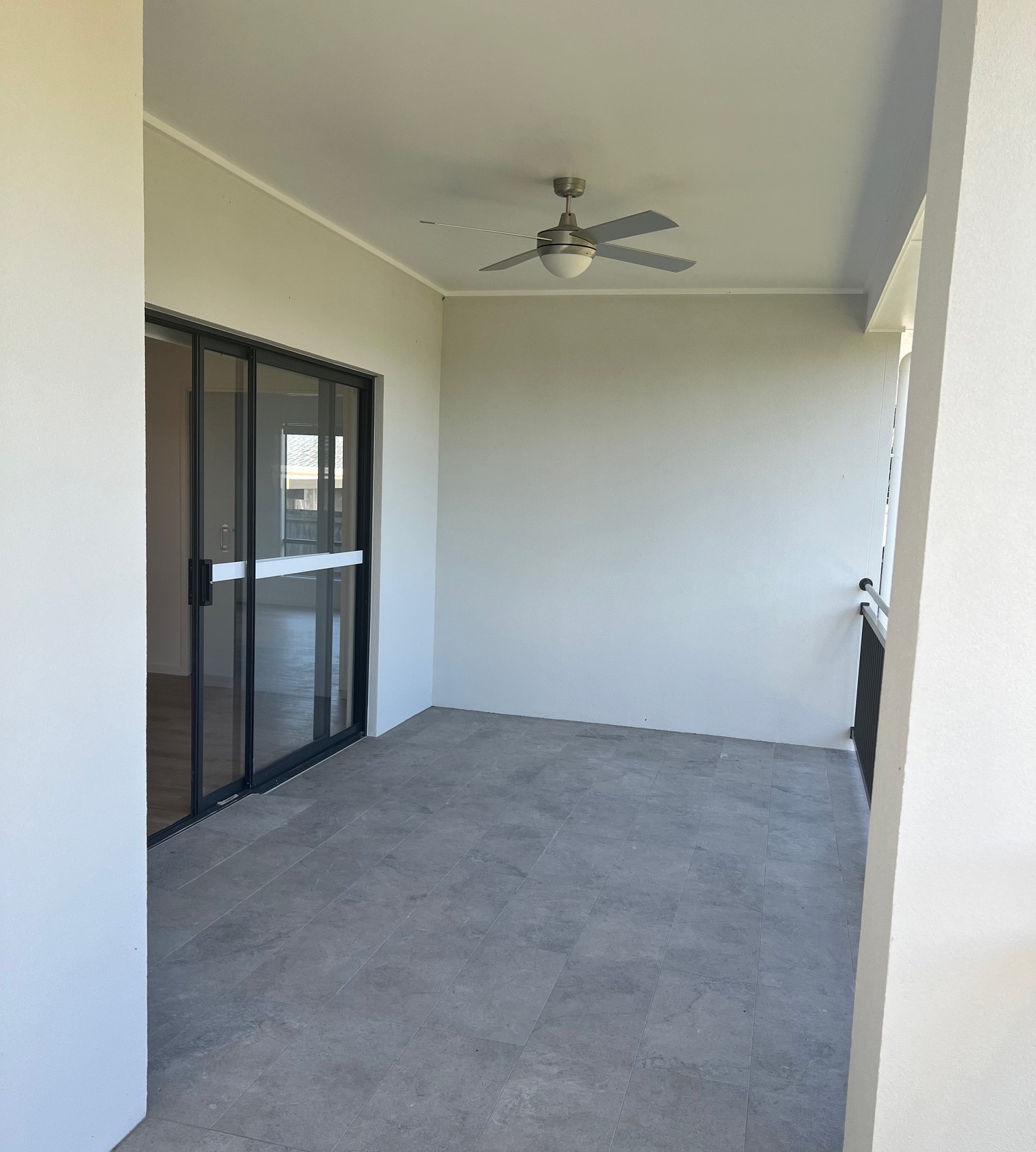 3 Bedroom home with OOA in Strathpine, Queensland — Home image 6