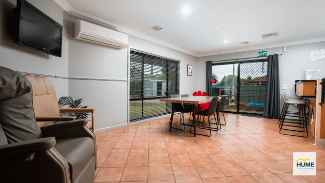 Lavington: Comfortable Disability House in Quiet Street. — Home image 4