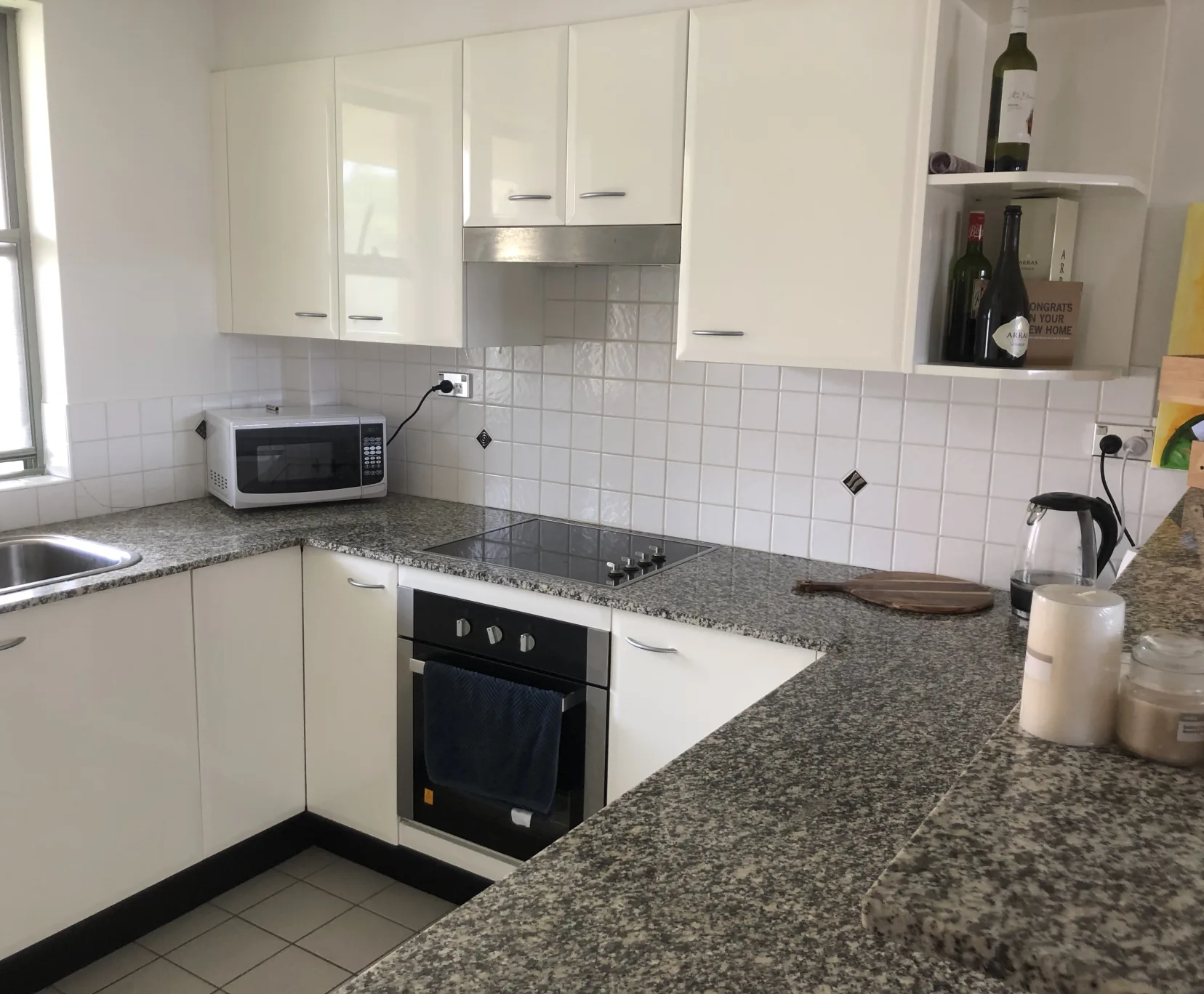 Oceanview Supported Living Apartment in the Heart of Coogee Beach — Home image 4