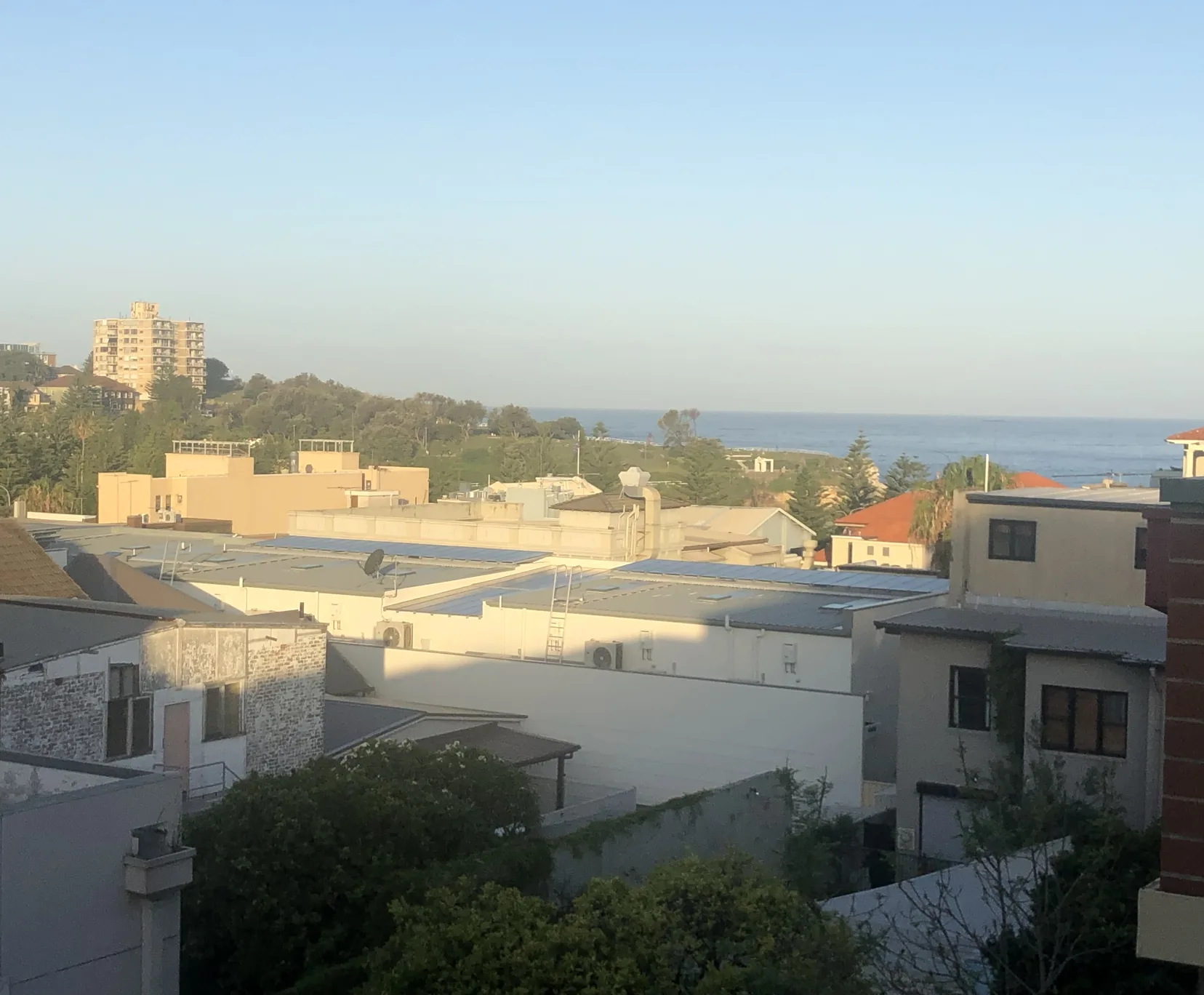 Oceanview Supported Living Apartment in the Heart of Coogee Beach — Home image 6