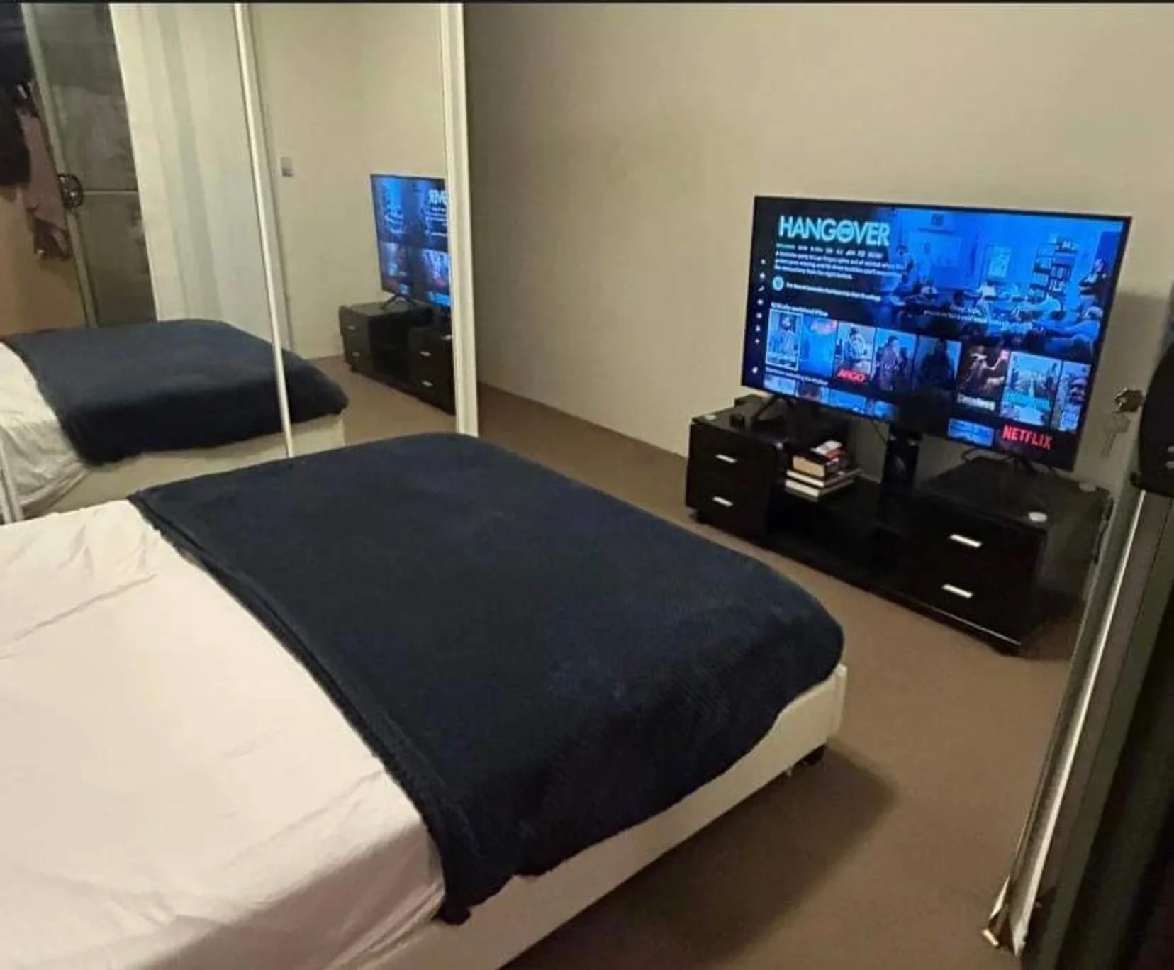 Oceanview Supported Living Apartment in the Heart of Coogee Beach — Home image 8