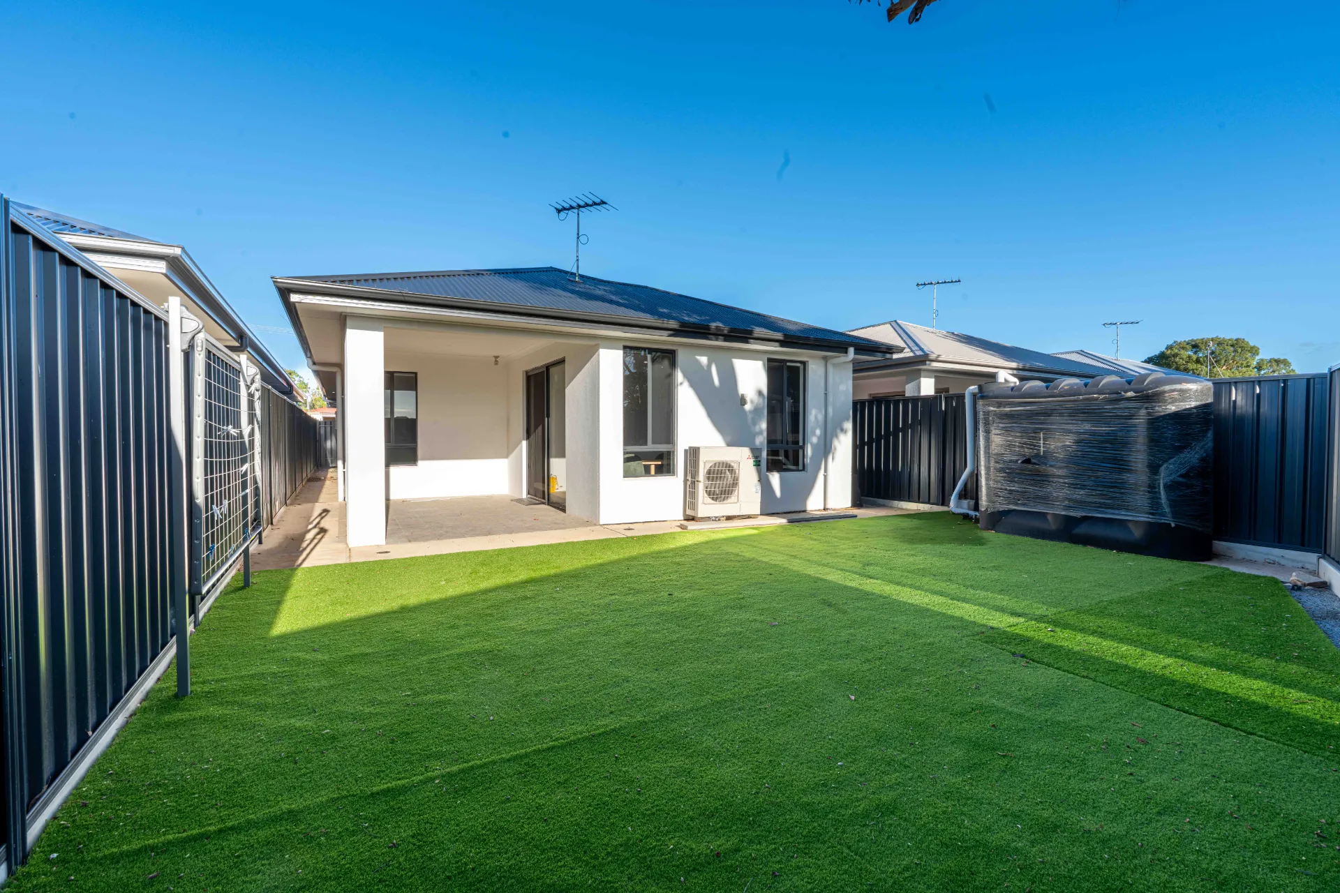 9A - Mallett Avenue — Home image 10