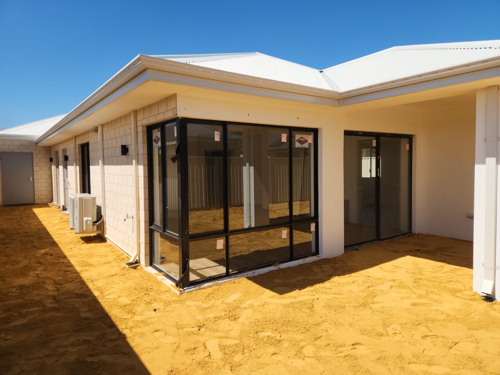 Stylish New Robust — Home image 3
