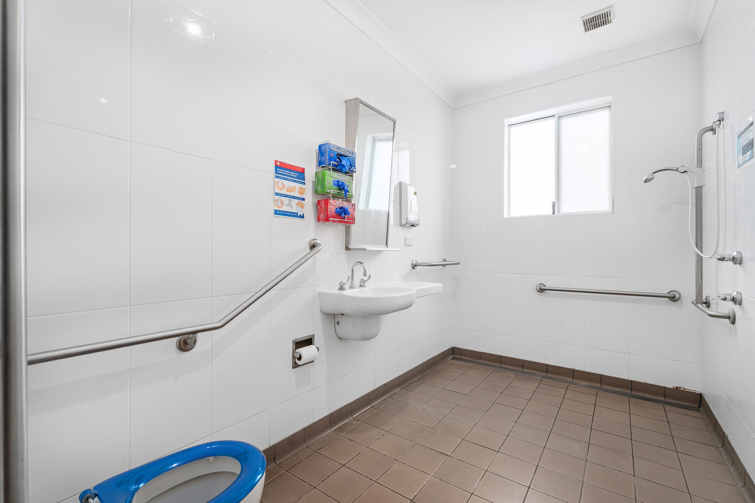 Enjoy easy, accessible living in Campsie with open-plan spaces — Home image 5