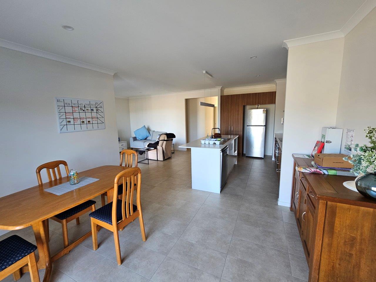 Quiet and friendly accessible SIL in central Sunshine Coast at Sippy Downs — Home image 12