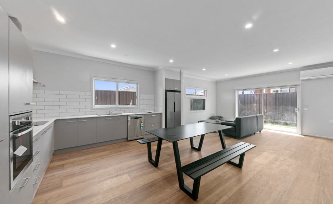 Wollert – 2 Fully Independent Robust Homes on One Title — Home image 2