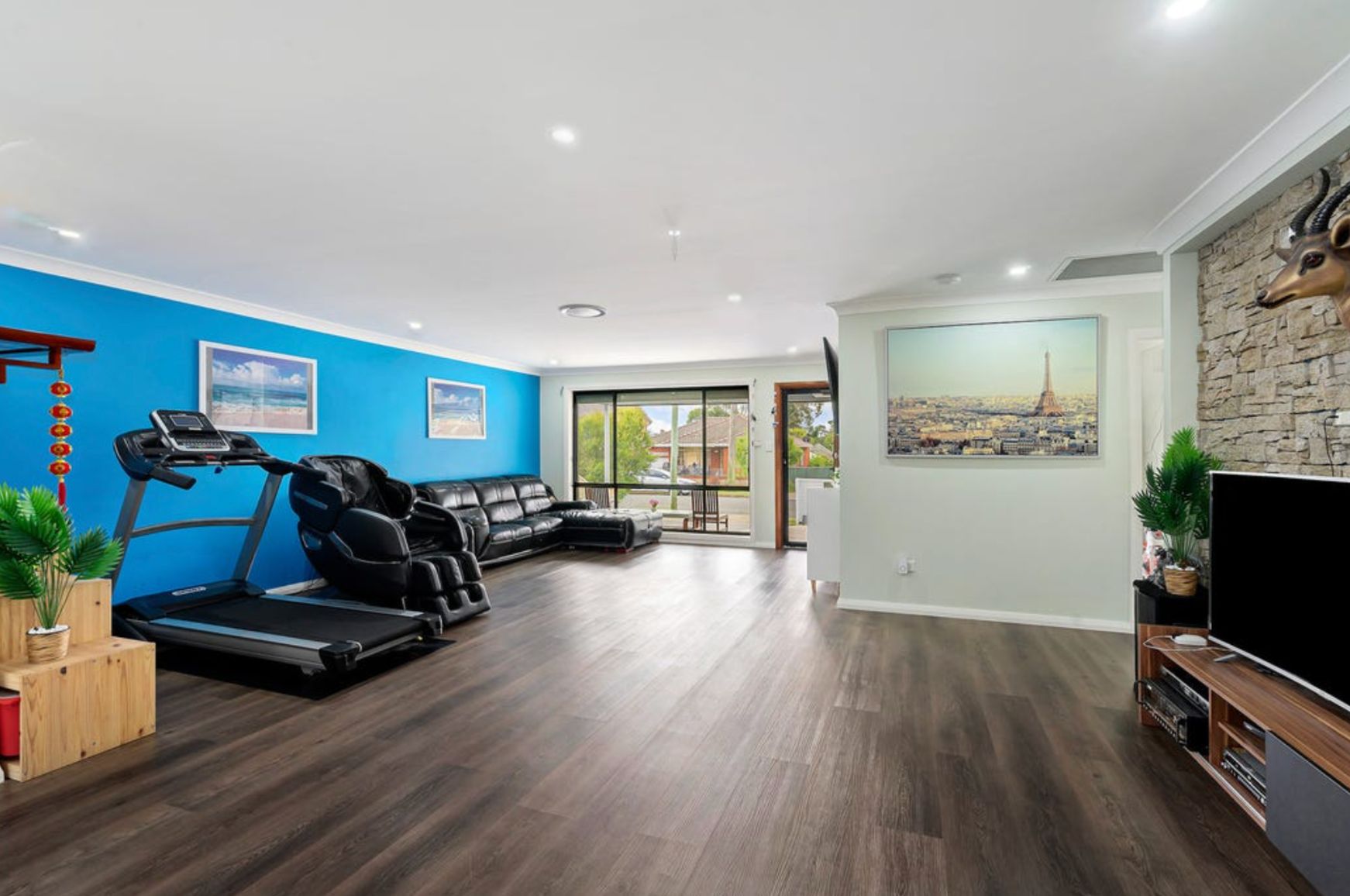 Spacious home with community living - Cambridge Park! — Home image 5