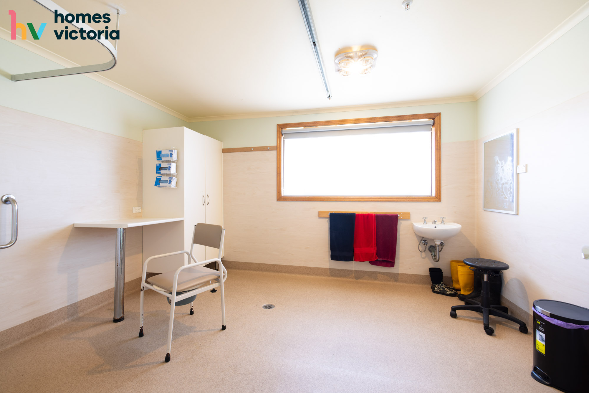 Spacious home in tranquil and private location — Home image 3