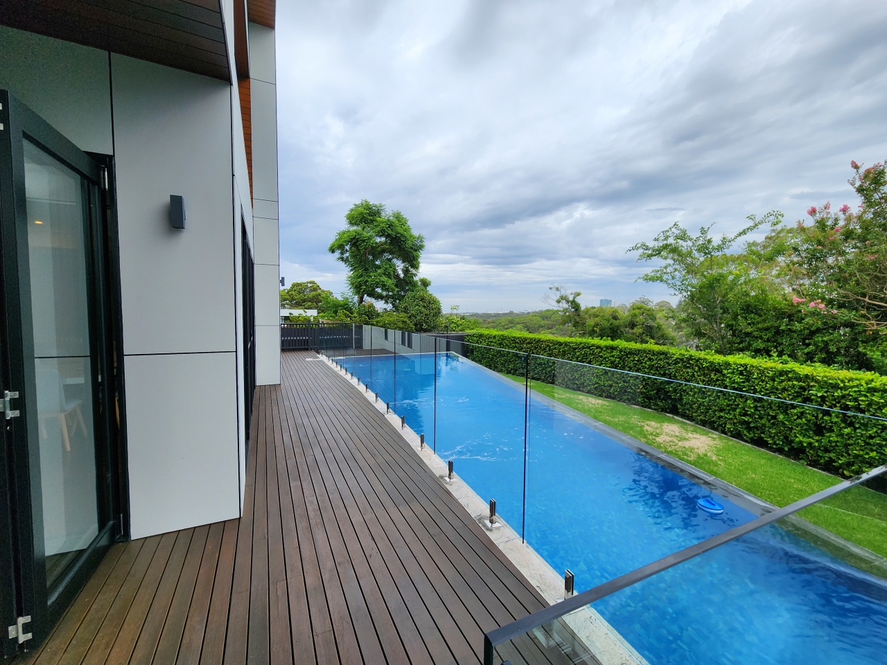 Premium SIL/STR Home with Private Ensuites and Pool — Home image 6