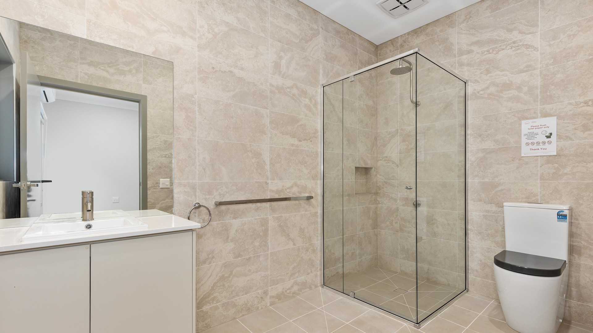 Modern Improved Liveability SDA home in the heart of Thornbury — Home image 8