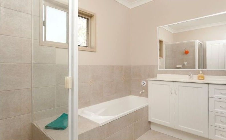 Clarence Town House — Home image 6
