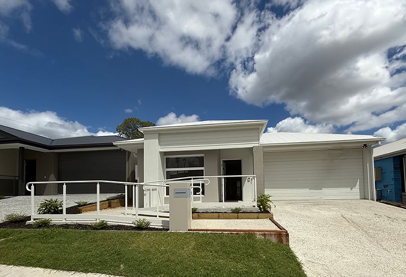3 Bedroom home + OOA in Heathwood — Home image 4
