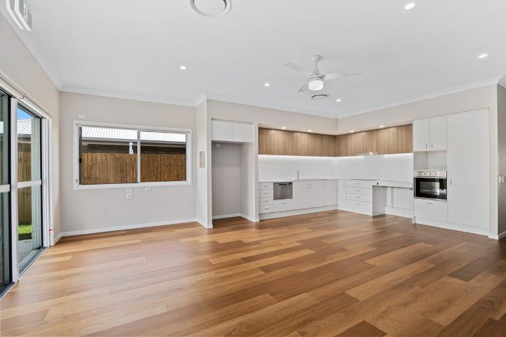 3 Bedroom home + OOA in Heathwood — Home image 6