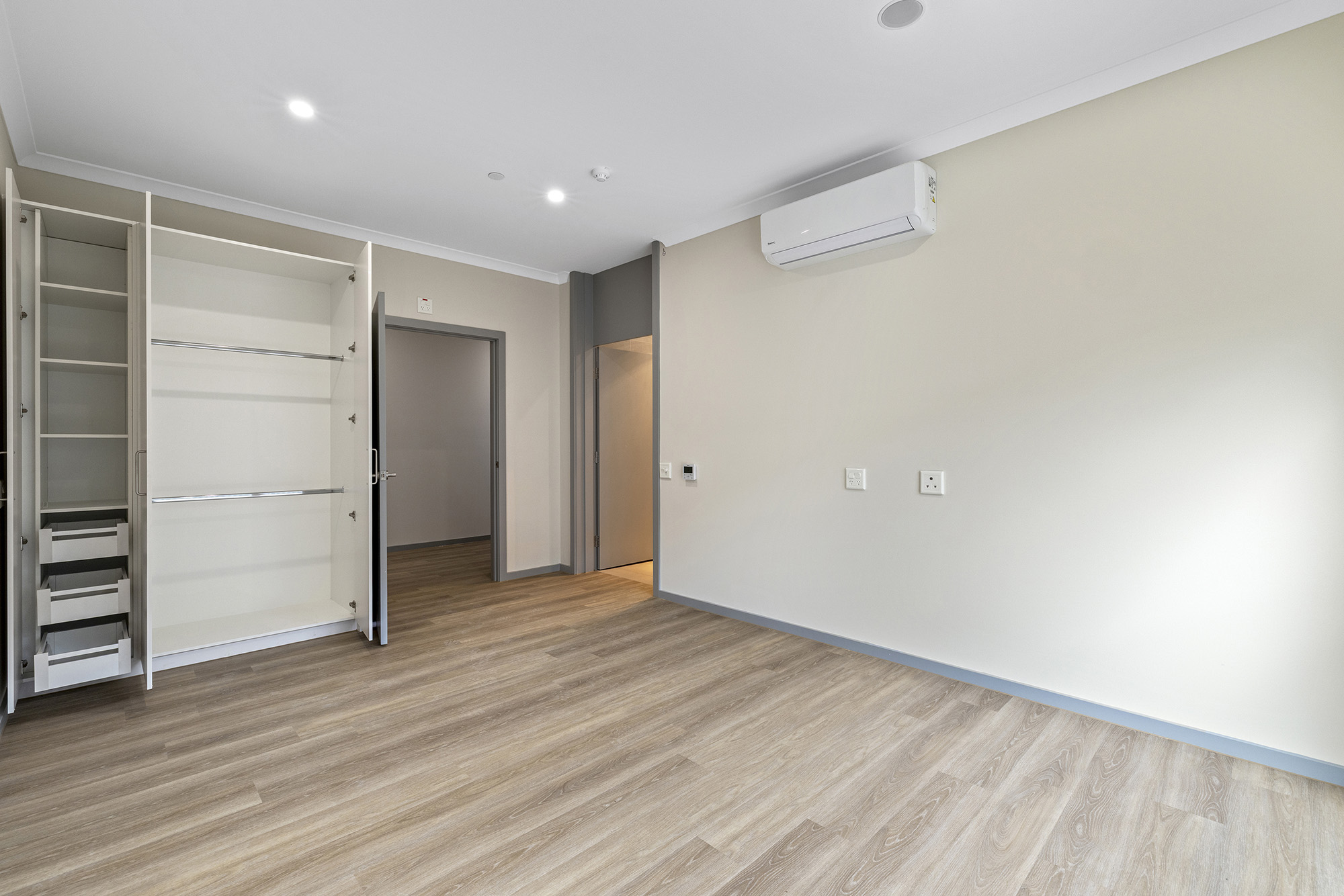 Live in Seaton, a stone's throw from some of Adelaide's best beaches — Home image 15
