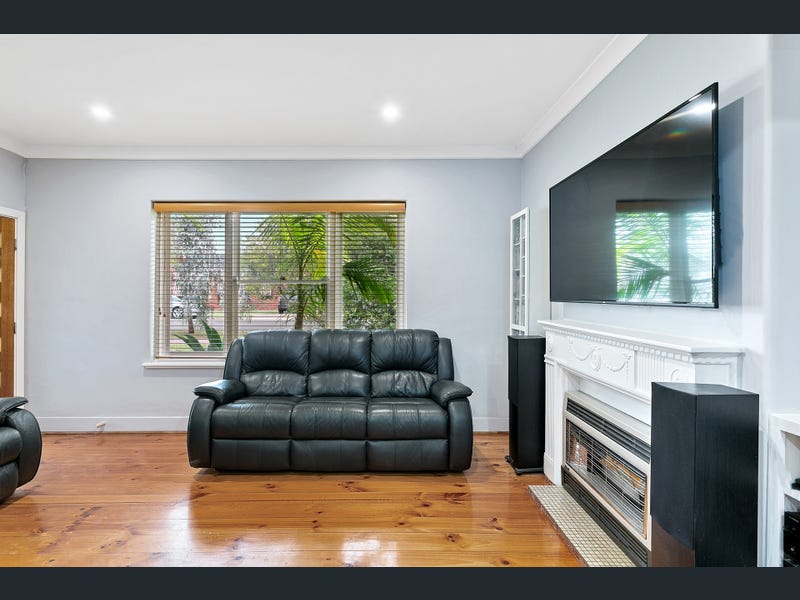 SIL House in Glenelg North - Walking Distance From Glenelg Beach & Harbour Town — Home image 6