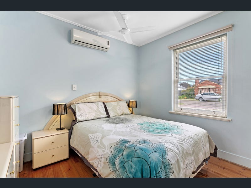 SIL House in Glenelg North - Walking Distance From Glenelg Beach & Harbour Town — Home image 11