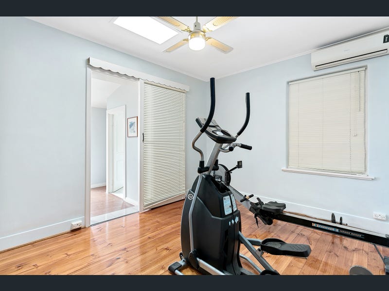 SIL House in Glenelg North - Walking Distance From Glenelg Beach & Harbour Town — Home image 14